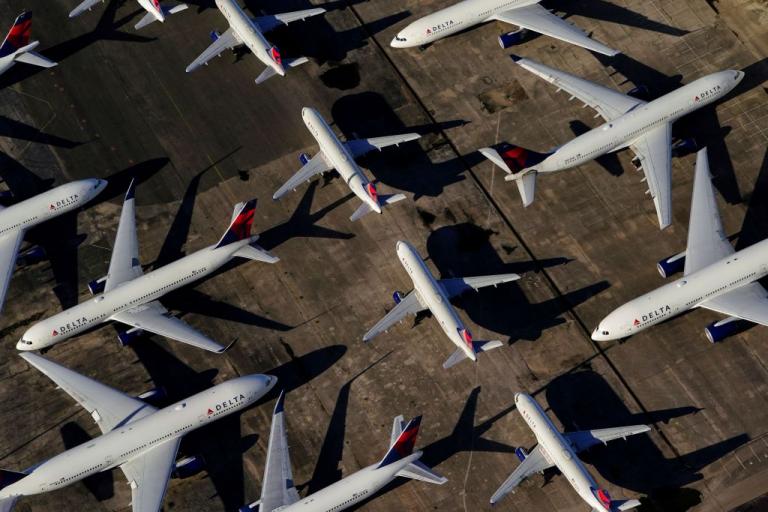 Ευρώπη : Πακέτα διάσωσης 12,8 δισ. ευρώ, χωρίς όρους για τους ρύπους, ζητούν οι αερομεταφορείς