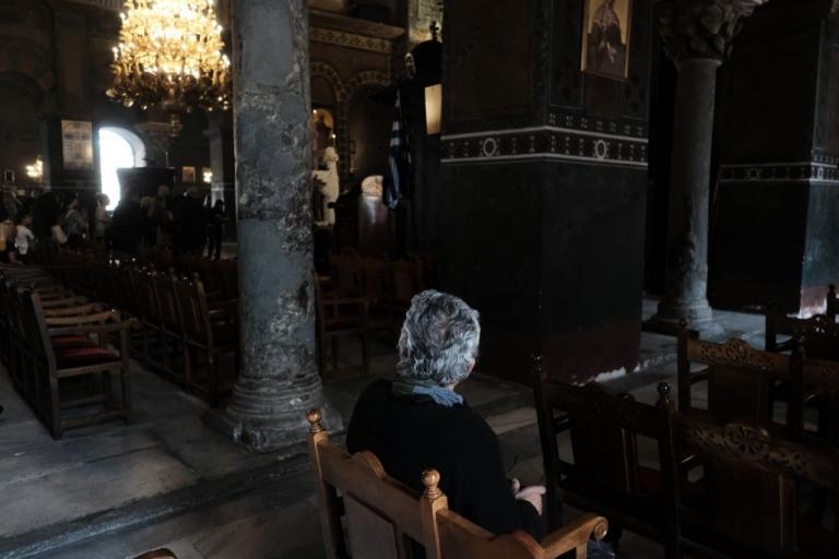 Πάσχα : «Καμπάνες» σε ανυπάκουους ιερείς – Άμεσες αντιδράσεις για να μην «τιναχτούν» όλα στον αέρα