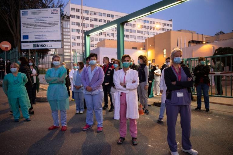 Τα «αόρατα» στηρίγματα της κοινωνίας