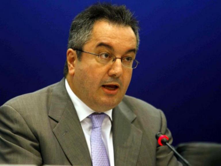 Μόσιαλος : Κρίσιμο στοιχείο ο χρόνος διπλασιασμού των νεκρών από κοροναϊό