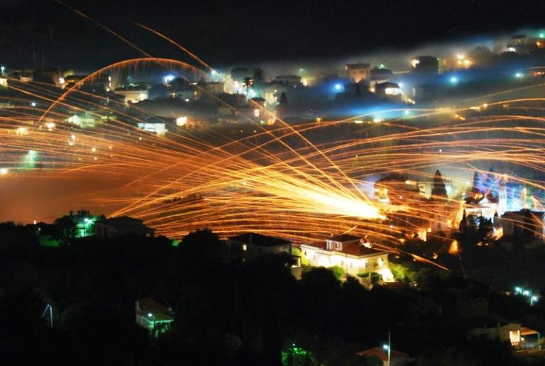 Κοροναϊός : Δεν πρόκειται να πραγματοποιηθεί το έθιμο του ρουκετοπόλεμου στο Βροντάδο της Χίου