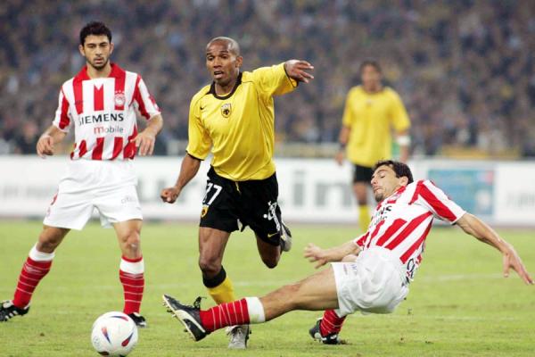 Ο Ασουνσάο κάνει 750 κεφαλιές χωρίς να πέσει η μπάλα!