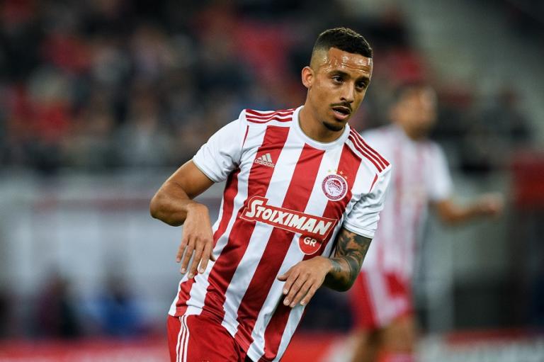 Ολυμπιακός : Αυτοσχέδιο γυμναστήριο με θέα για τον Γκασπάρ