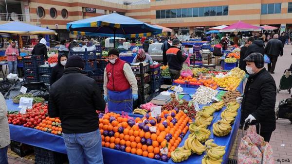 Γιατί δεν επιβάλλεται απαγόρευση κυκλοφορίας στην Τουρκία;