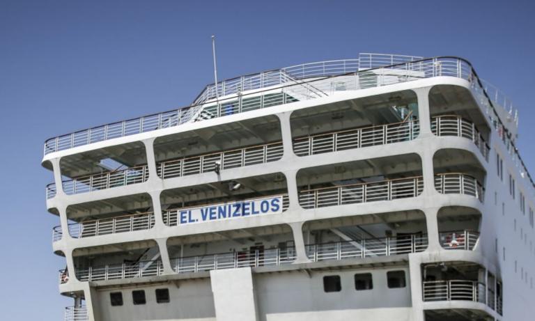 Κοροναϊός : Στην προβλήτα του σταθμού κρουαζιέρας το «Ελ Βενιζέλος» με 119 κρούσματα