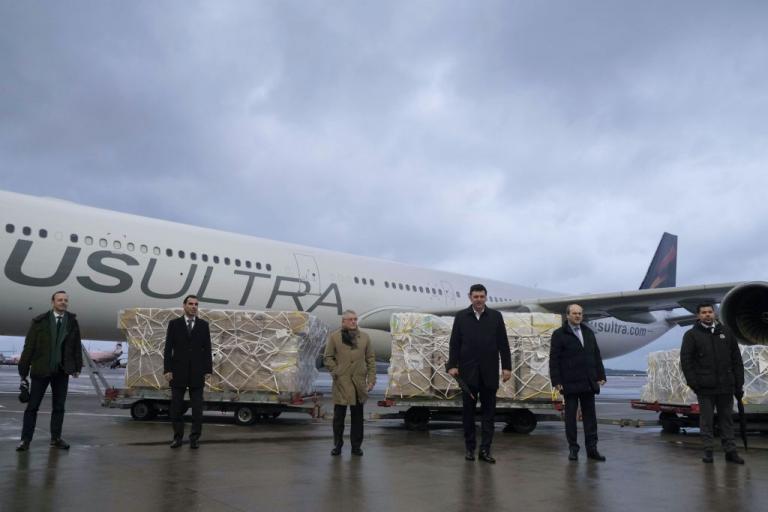 Κοροναϊός: Δωρεά 5 εκατ. ευρώ της ΔΕΗ για μάσκες και ειδικές στολές