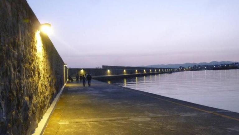 Κοροναϊός : Απαγόρευση κυκλοφορίας και στο λιμενοβραχίονα της Καλαμάτας