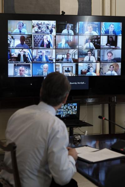 Ακούρευτοι και κουρεμένοι υπουργοί