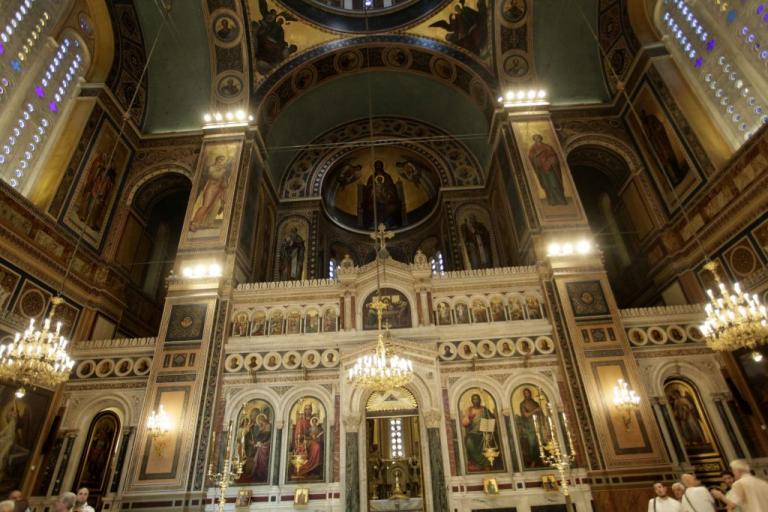 Editorial Ta Nea: Self-restraint