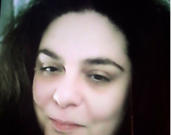 Θλίψη: Πέθανε ξαφνικά σύζυγος έλληνα δημοσιογράφου