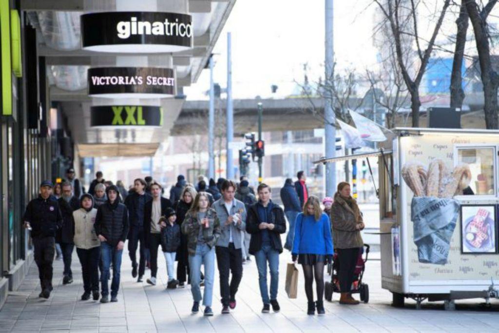 Κοροναϊός – Σουηδία : Επικρίσεις από τη διεθνή κοινότητα – Στους 373 οι νεκροί