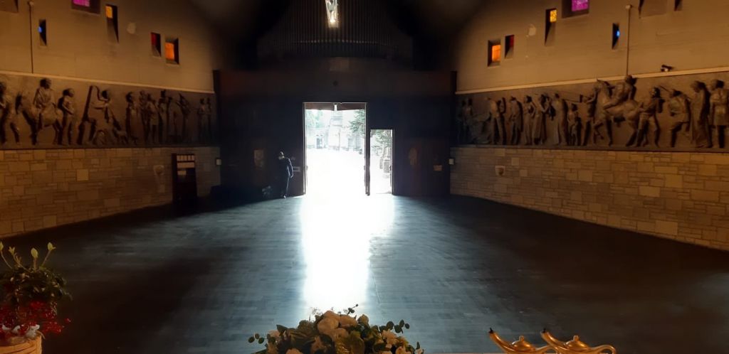 Κοροναϊός : Άδειασε από φέρετρα η εκκλησία του νεκροταφείου στο Μπέργκαμο