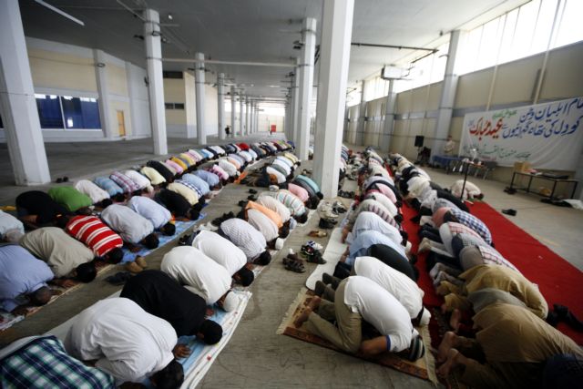 Ραμαζάνι: Τι προβλέπει η απόφαση της κυβέρνησης - Αναλυτικά οι ώρες προσευχής