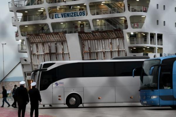 Τούρκοι επιβάτες του «Ελ. Βενιζέλος» το έσκασαν από την καραντίνα