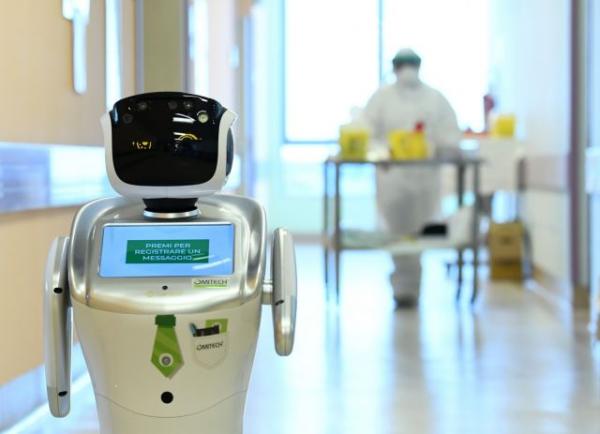 Ιταλία : Στη μάχη κατά του κοροναϊού το ρομπότ-νοσηλευτής «Τόμι»
