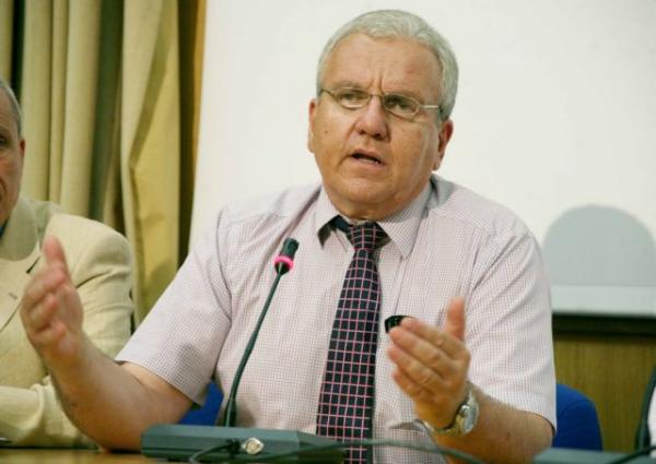 Στεφανάδης στο MEGA: Το φθινόπωρο το φάρμακο και το εμβόλιο κατά του κοροναϊού