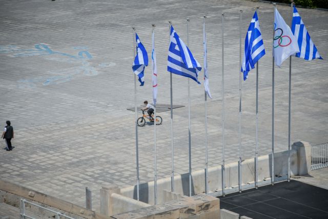 Αποθεώνουν τα διεθνή μέσα ενημέρωσης την Ελλάδα – Πώς νίκησε τον κοροναϊό