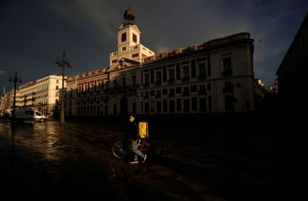 Κοροναϊος: Με πρόταση για Ταμείο 1,5 τρισ. ευρώ πάει η Ισπανία στη Σύνοδο Κορυφής