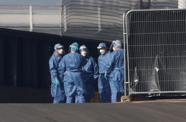 Κοροναϊός -Βρετανία : 887 νέοι θάνατοι – Πλησιάζουν τις 8.000 οι νεκροί