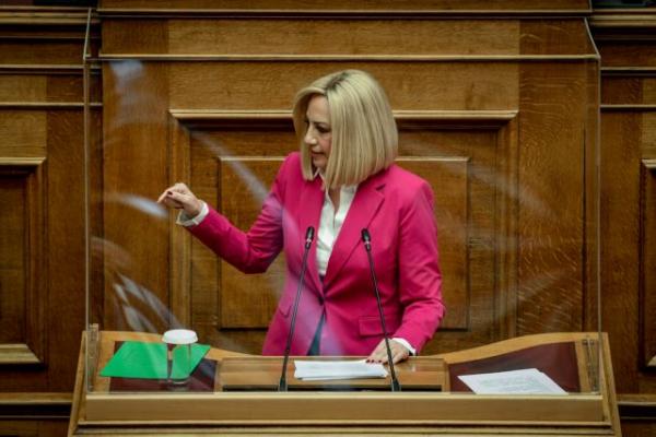 Γεννηματά : Έχουμε μεγάλη ανηφόρα – Η κυβέρνηση να μη «ζητάει τα ρέστα» για την ύφεση