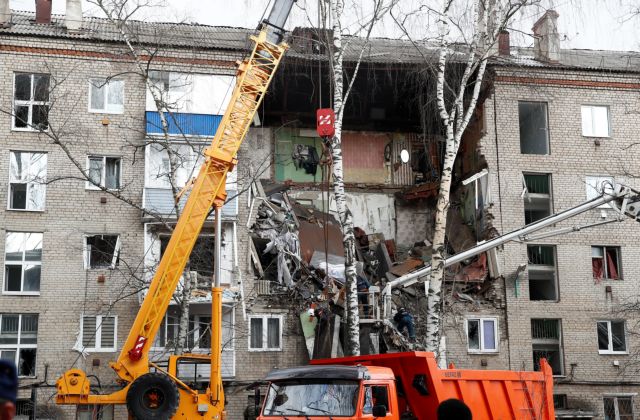 Σοκαριστικά βίντεο από την κατάρρευση κτιρίου στη Μόσχα