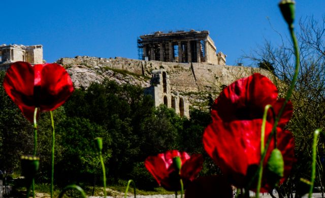 Συνεχίζονται οι έπαινοι από τον ξένο τύπο: «Κράτος – πρότυπο η Ελλάδα»