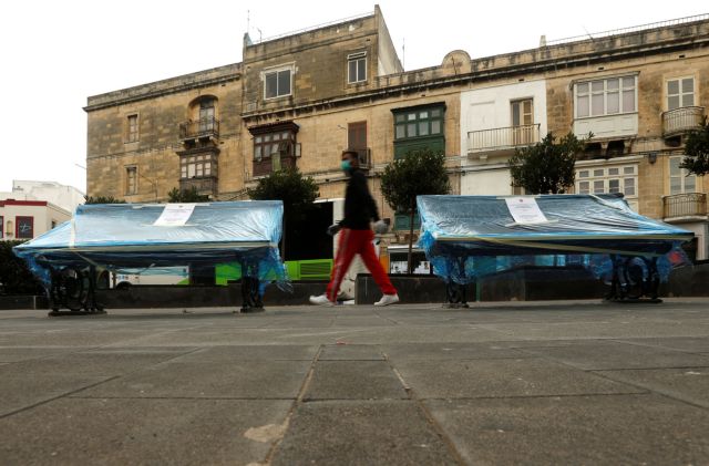 Πώς κατάφερε η Μάλτα να έχει μηδέν θανάτους από κοροναϊό;
