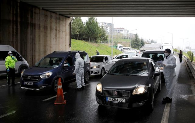 Κοροναϊός – Τουρκία : Εξαιρούνται της καραντίνας οι εργαζόμενοι κάτω των 20 ετών