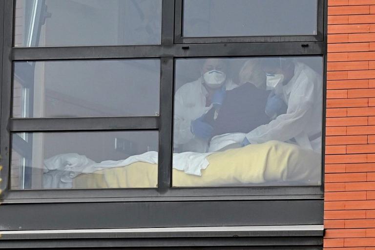 Κοροναϊός : Διαμαρτυρία στον κινέζο πρέσβη από το Παρίσι για τη διαχείριση της κρίσης