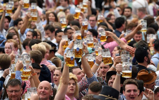 Προς ματαίωση οδηγείται το Oktoberfest λόγω κοροναϊού