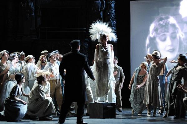 Μένουμε σπίτι – Βλέπουμε «Θαΐς» του Ζυλ Μασνέ από το αρχείο του Μεγάρου Μουσικής