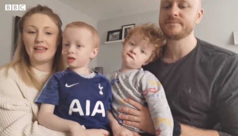 Συγκινητική ιστορία: 4χρονος με καρκίνο νίκησε τον κοροναϊό