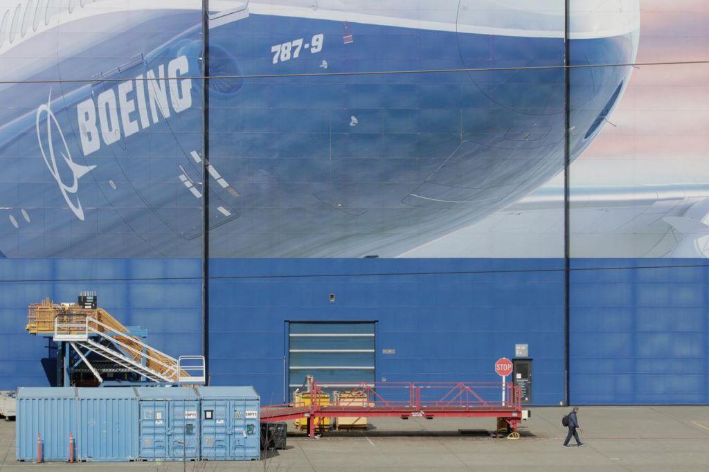 Κοροναϊός : Σχέδιο μείωσης του εργατικού δυναμικού της Boeing κατά 10%