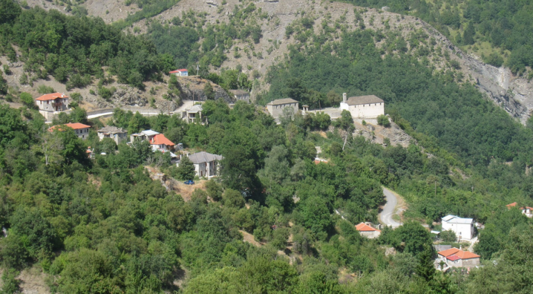 Χιονιάδες: Το ονομαστό Μαστοροχώρι της Ηπείρου