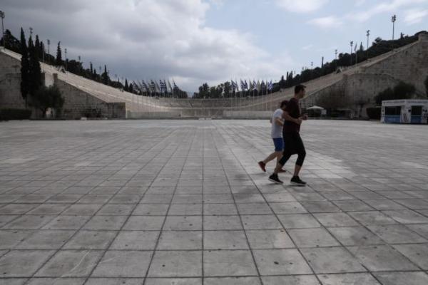 Κοροναϊός : Είναι επαρκής προφύλαξη η απόσταση των δύο μέτρων;