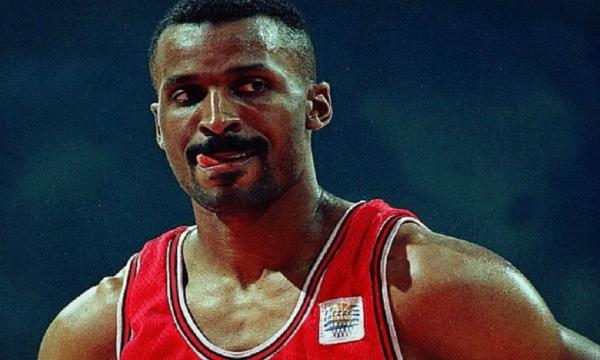 Ο Έντι Τζόνσον έκραξε το NCAA!