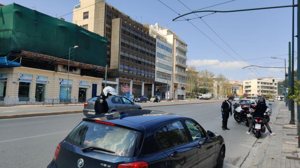 Άσκοπες μετακινήσεις : Εκατοντάδες τα πρόστιμα από το πρωί