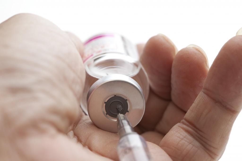 Κοροναϊός : Έγινε η πρώτη δοκιμή εμβολίου σε ανθρώπους