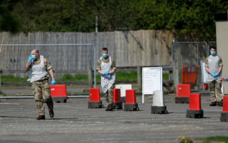 Κοροναϊός – Βρετανία : 250.000 άνθρωποι μπορεί να πέθαιναν αν δεν είχαν ληφθεί μέτρα