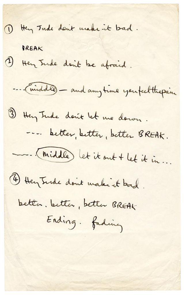 Οι στίχοι του Hey Jude των Beatles διά χειρός Μακάρτνεϊ πουλήθηκαν έναντι 910.000 δολαρίων