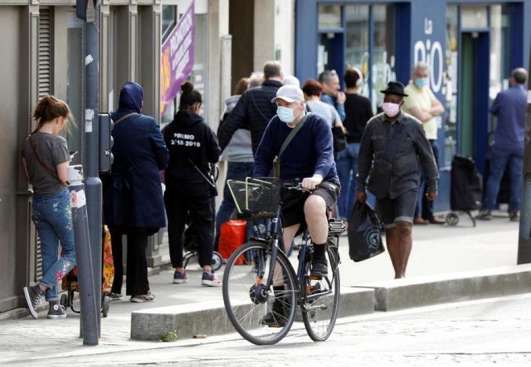 Κοροναϊός – Γαλλία : Περισσότεροι των 10 εκατομμυρίων μισθωτών σε καθεστώς μερικής ανεργίας