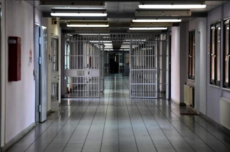 Τι απαντά η ΓΓ Αντεγκληματικής Πολιτικής σχετικά με την ανάθεση του έργου απολύμανσης των φυλακών
