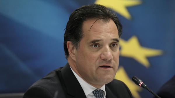 Γεωργιάδης: Τι προβλέπεται στο «πάγωμα» πληρωμής επιταγών