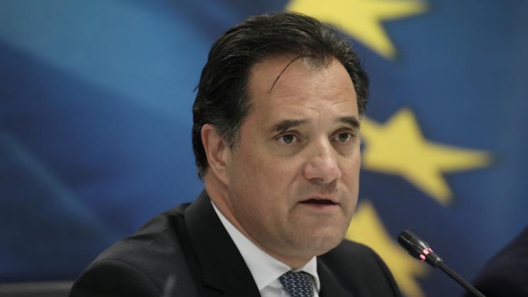 Γεωργιάδης: Τι προβλέπεται στο «πάγωμα» πληρωμής επιταγών