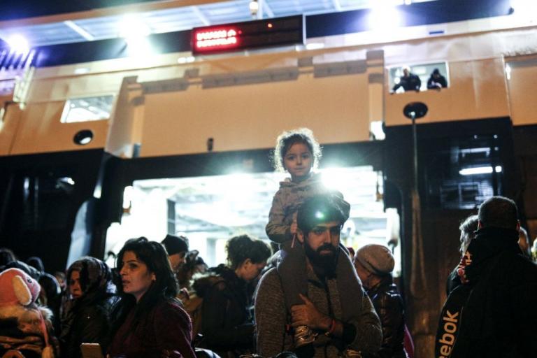 «Άκυρο» στη μαζική μεταφορά 1.500 προσφύγων από τη Μόρια