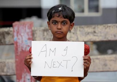 Ινδία : Οι γιατροί προσπαθούν να σώσουν τη ζωή ενός επτάχρονου κοριτσιού που έπεσε θύμα βιασμού