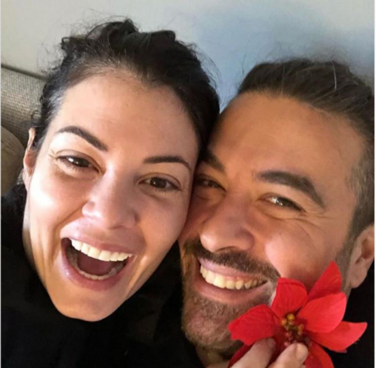 Κορινθίου – Αϊβάζης: Το νέο τους κατοικίδιο είναι μια…. νυχτερίδα