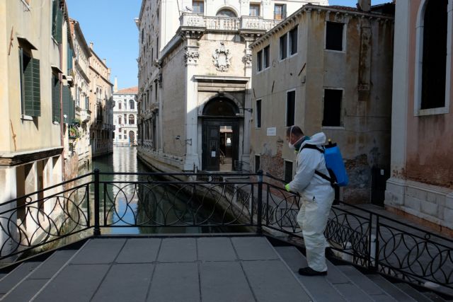 Κοροναϊός : Έκρηξη κρουσμάτων στην Ιταλία – Πάνω από 22.000 θάνατοι