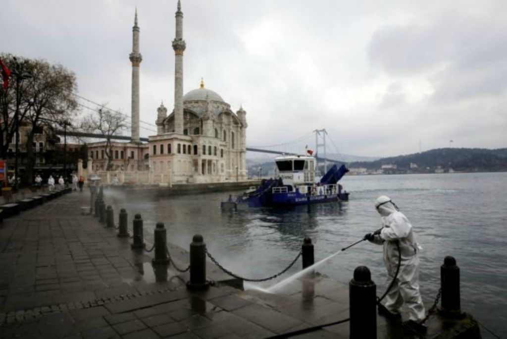 Κοροναϊός - Τουρκία : Νέα έκκληση για απαγόρευση της κυκλοφορίας στην Κων/πολη