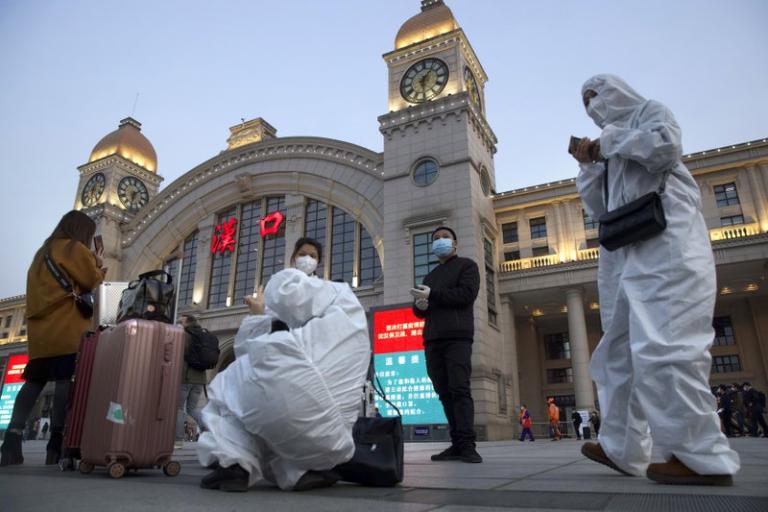 Κοροναϊός : Έτσι το Πεκίνο «φίμωσε» την «Bat Woman» της Κίνας